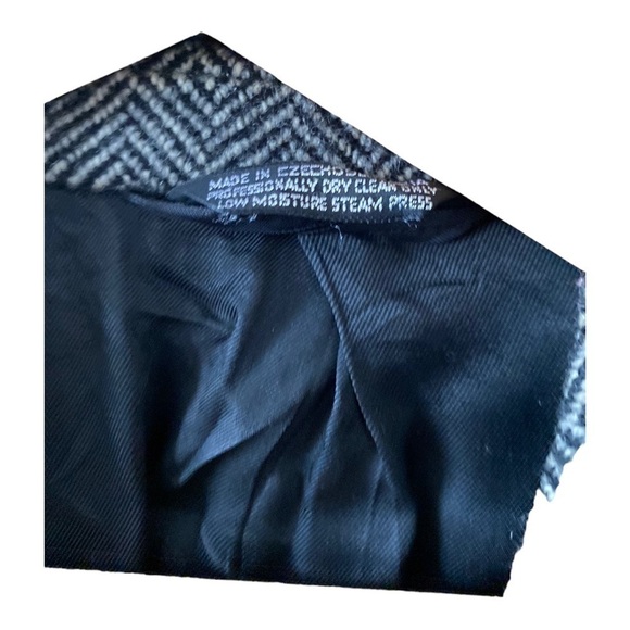 VTG House Of Cromwell New York Mens Herringbone Gray Coat size  42 - Picture 4 of 9